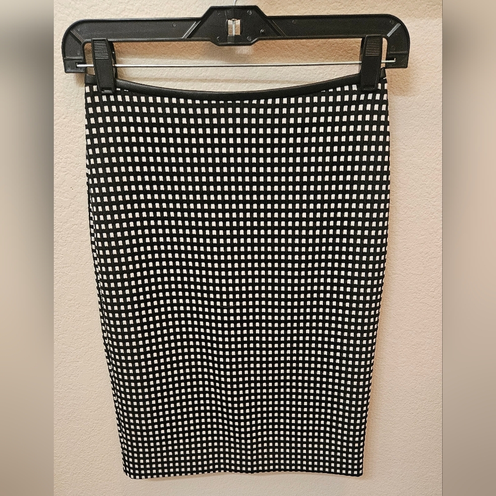 Black and White Checkered Women's Skirt